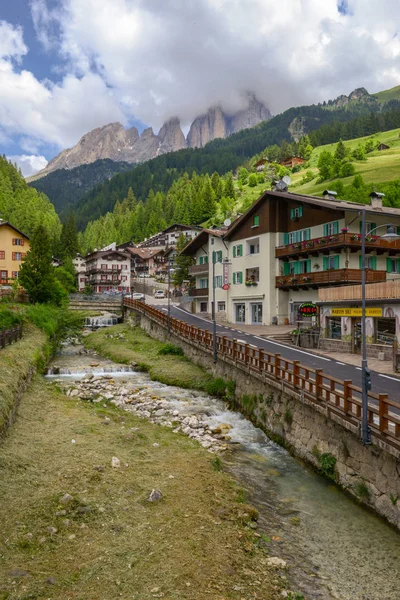 Canazei Italy June 2018 Village Canazei Fassa Valley Trentino Alto — Stock Photo, Image