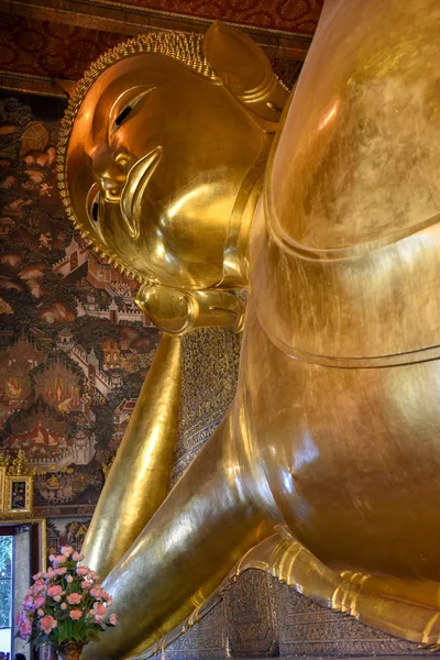 Velké Zlaté Polohovatelná Chrám Buddha Wat Pho Bangkoku Thajsko — Stock fotografie