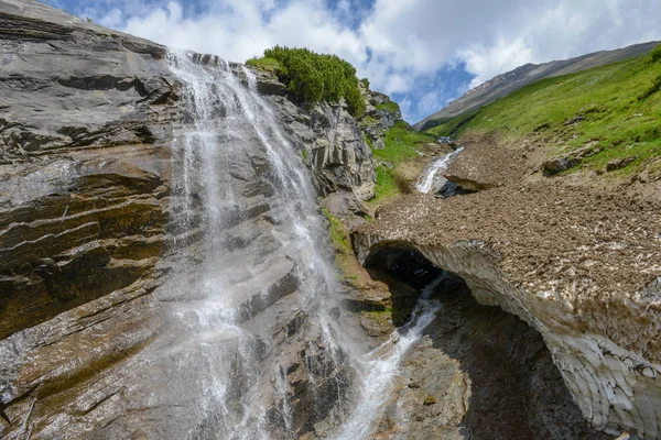 Malowniczy Wodospad Alpine Grossglockner High Alpine Road Alpy Austriackie — Zdjęcie stockowe