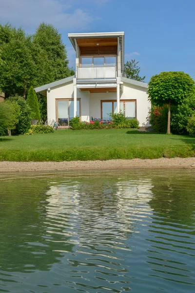 Casa Moderna Sul Lago Fakkar Carinzia Austria — Foto Stock