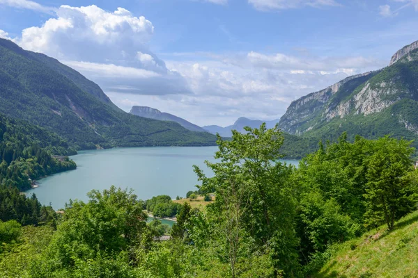 Miejscowości Jeziora Molveno Podnóża Dolomitów Brenta Zachodniej Prowincji Trentino Alto — Zdjęcie stockowe