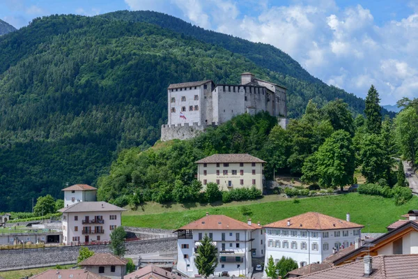 Köy Kale Stenico Trentino Talya Üzerinde — Stok fotoğraf