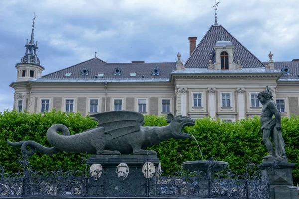 Famoso Monumento Klagenfurt Fuente Del Dragón Medieval Lindwurmbrunnen Austria — Foto de Stock