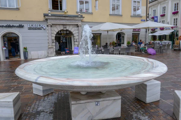 Klagenfurt Austria Junio 2018 Personas Caminando Por Calle Peatonal Klagenfurt — Foto de Stock