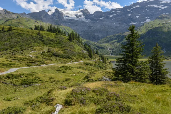 Paisaje Montañoso Con Glaciar Titlis Sobre Engelberg Los Alpes Suizos — Foto de Stock