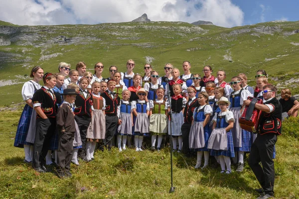 Энгстленальп Швейцария Августа 2018 Года Люди Традиционном Йодлинге Энгстленальпе Швейцарских — стоковое фото