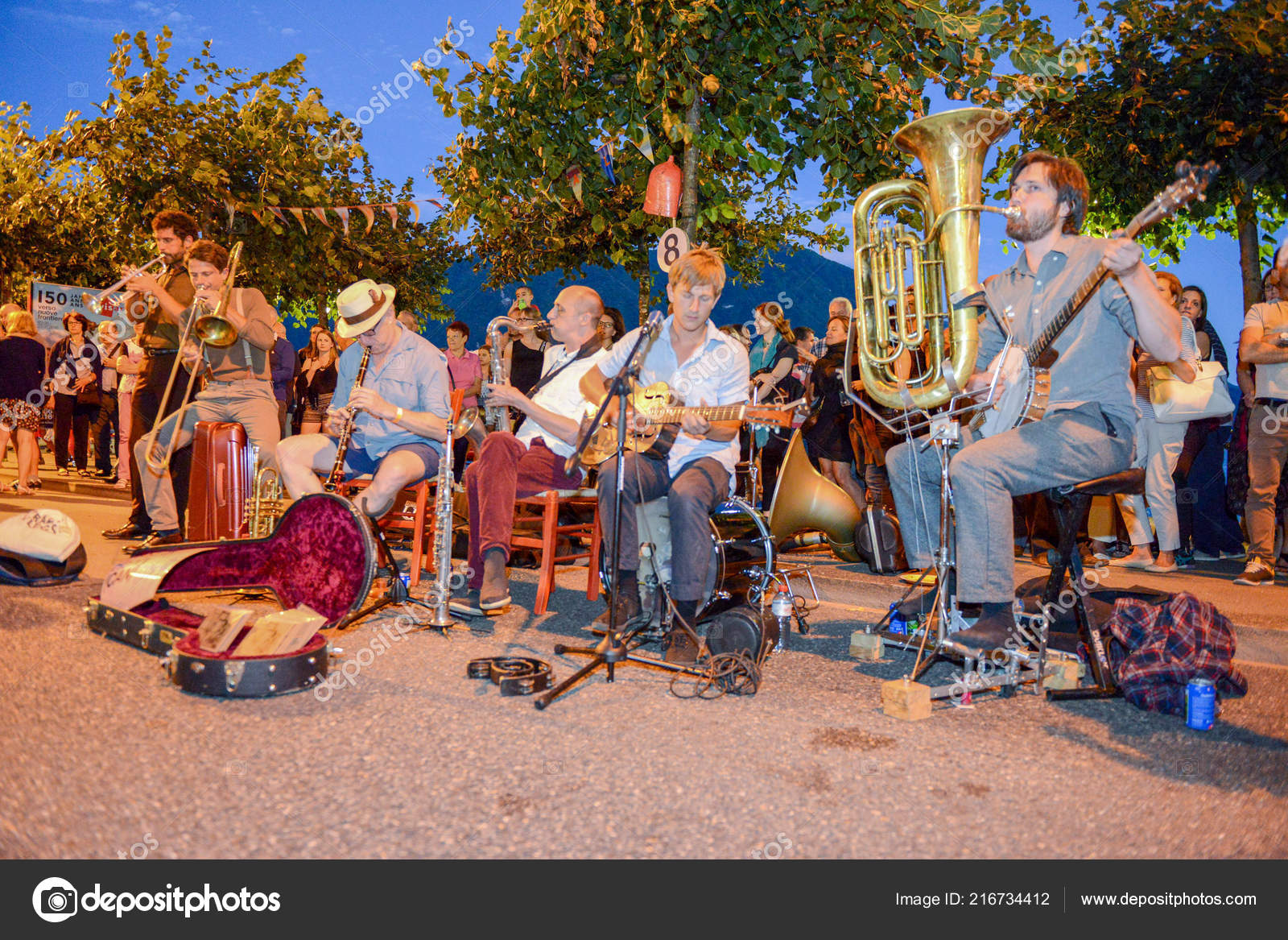 Lugano Switzerland July 2016 Frog Henry Playing Live Buskers Festival Stock Editorial Photo C Fotoember 216734412