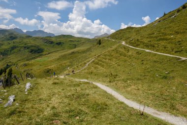Engelberg İsviçre Alpleri üzerinde üzerinde Engstlenalp, dağ yolu