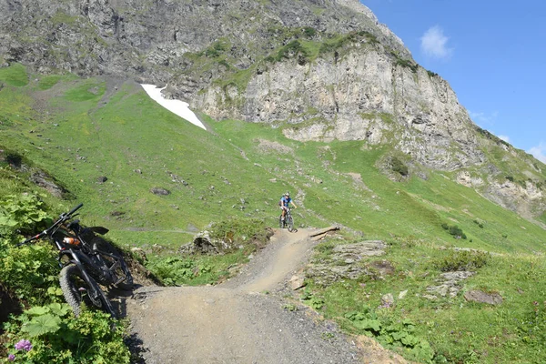 Jochpass Switzerland August 2018 Boy His Mountain Bike Going Path — Stock Photo, Image