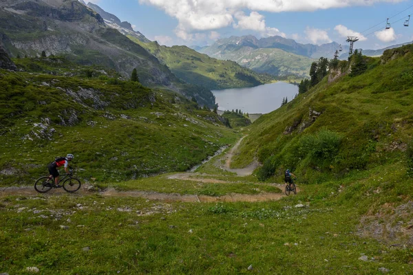 Jochpass Schweiz August 2018 Mountainbiker Auf Dem Weg Vom Jochpass — Stockfoto