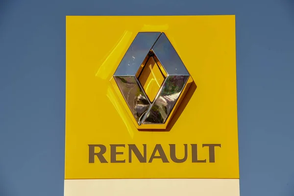 Тореллі Іспанія Травня 2017 Логотип Знак Дилер Автомобілів Renault Лугано — стокове фото