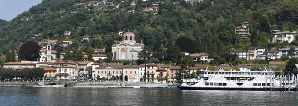 Utsikt Över Laveno Mombello Turismens Huvudstad Östra Stranden Sjön Maggiore — Stockfoto