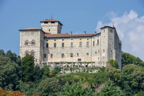 Zamek Rocca Borromea Angera Włochy — Zdjęcie stockowe