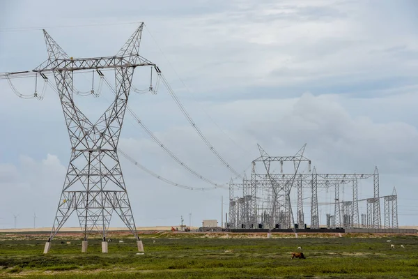 Güç Istasyonu Atins Brezilya Yakın Bir Alanda Elektrik Kafes — Stok fotoğraf