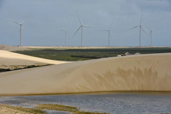 Větrné Mlýny Písečných Dunách Lencois Maranhenses Poblíž Atins Brazílii — Stock fotografie