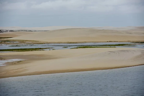 Laguna Medio Las Dunas Parque Nacional Lencois Maranhenese Brasil — Foto de Stock