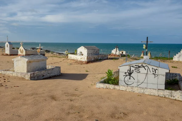 Kyrkogården på stranden i Canoa Quebrada, Brazil — Stockfoto