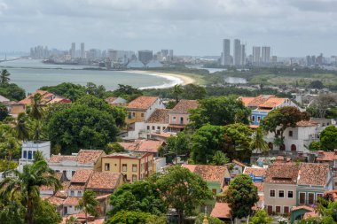 Arka Recife şehir ile Olinda eski sömürgeci kasaba