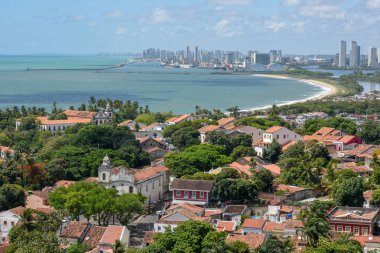Arka Recife şehir ile Olinda eski sömürgeci kasaba