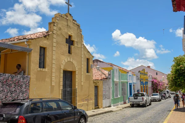 Maisons coloniales brésiliennes colorées — Photo