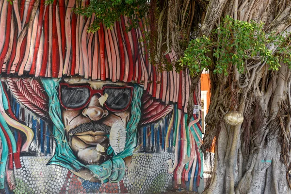 Graffiti schilderen op een muur van Olinda op Brazilië — Stockfoto