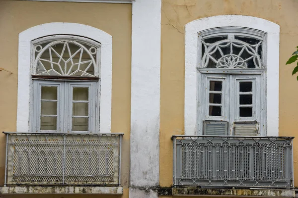 Traditionelle portugiesische Kolonialarchitektur in São Luis, Brasilien — Stockfoto