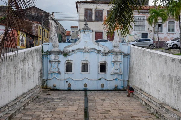 Historisk fontän på Sao Luis av Maranhao på Brasilien — Stockfoto