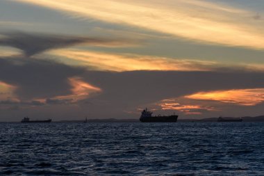 Salvador, Brasil okyanusta Büyük Endüstriyel kargo gemisi