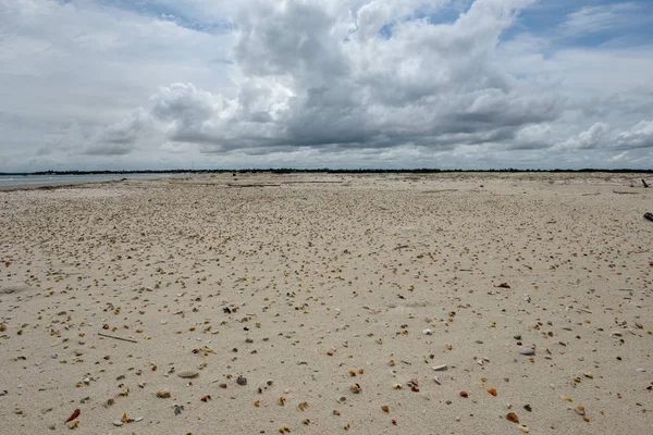 Plaża na wyspie przed Atins, Brazylia — Zdjęcie stockowe