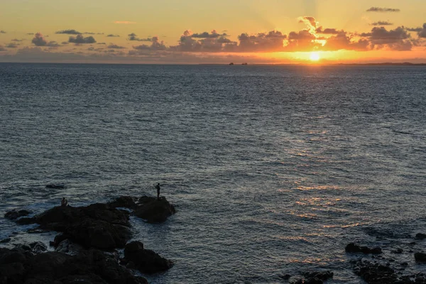 Puesta de sol en la playa de Porto da Barra en Salvador Bahia, Brasil — Foto de Stock