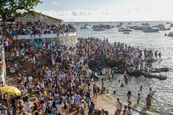 サルバドール ブラジル 2019年2月2日 ブラジルのサルバドールバイアでイエマンジャのお祝いの間の人々 — ストック写真