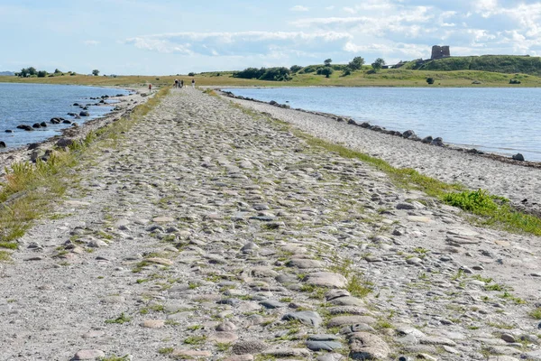 Kasteelruïne Kalo bij Mols Bjerge National Park op Djursland, Den — Stockfoto