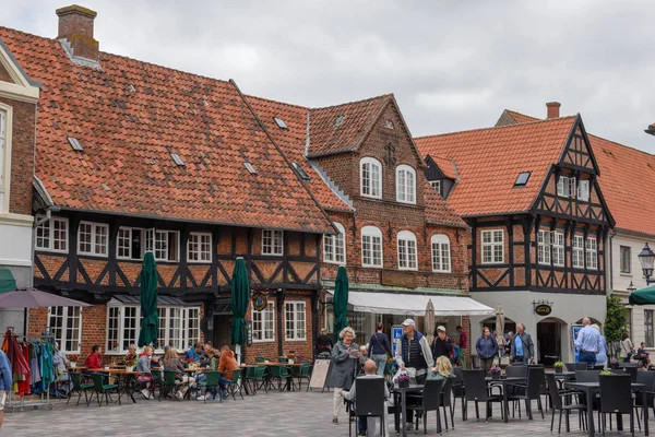 El tradicional pueblo histórico de Ribe en Jutlandia en Dinamarca — Foto de Stock