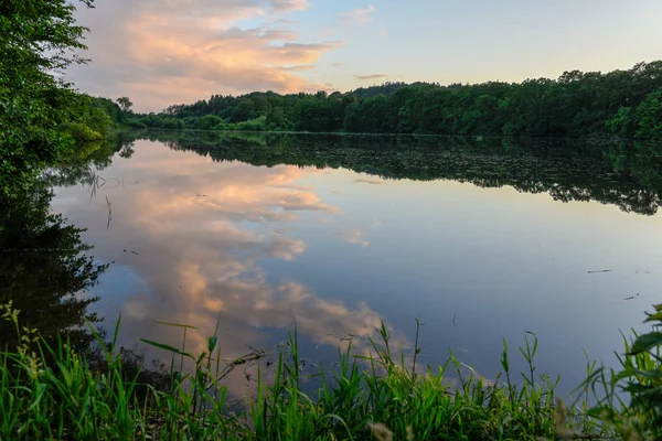 Landscape of the lake at Vestbirk in Denmark — Stock Photo, Image