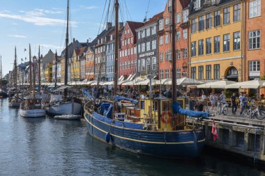 Danimarka'da Kopenhag'da Nyhavn kanalı