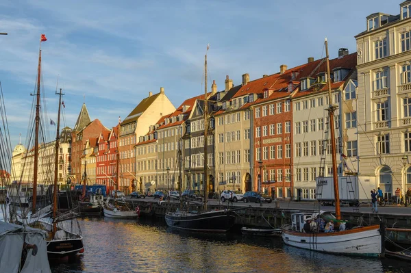 デンマークのコペンハーゲンのニューハウン運河 — ストック写真