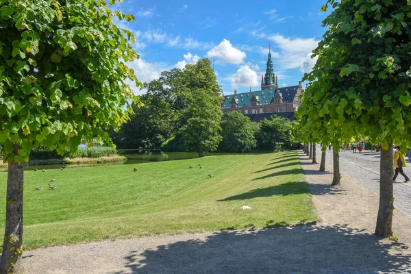 Hrad Frederiksborg v Hillerodu, Dánsko — Stock fotografie