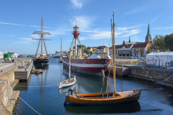 Helsingor hamn i Danmark — Stockfoto