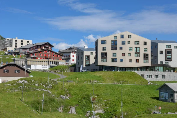 Pueblo de montaña de Melchsee-Frutt en los Alpes suizos — Foto de Stock