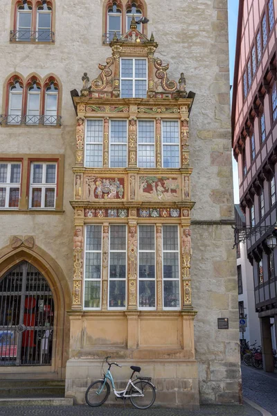 Dettaglio di una casa nella storica piazza del mercato di Hildesheim, Germania — Foto Stock