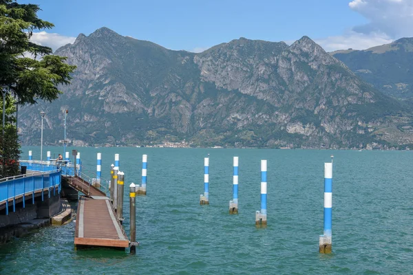 Blick auf den Iseosee auf Lombardei, Italien — Stockfoto