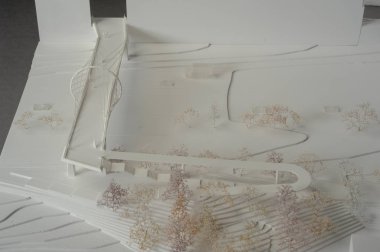 Bir bridg mimari sunumu için site çevreleyen model