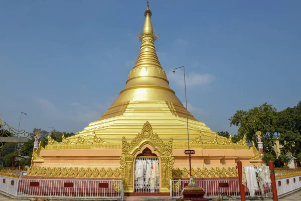 尼泊尔Lumbini修道院区的缅甸金庙 — 图库照片