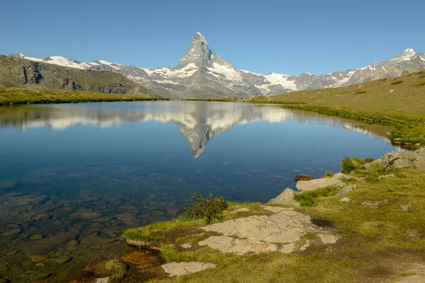 Het Meer Van Stellisee Matterhorn Bij Zermatt Zwitserse Alpen — Stockfoto