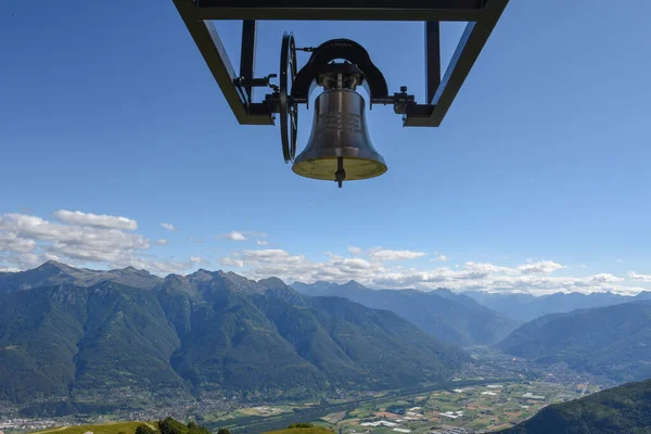 Sviçre Alplerinde Tamaro Dağı Ndaki Kilisenin Çanı — Stok fotoğraf