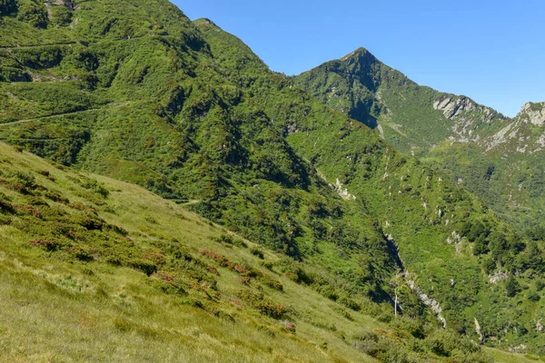 Vista Sulle Montagne Del Monte Tamaro Sulle Alpi Svizzere — Foto Stock