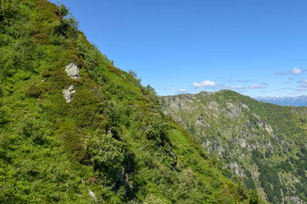 Vista Montanha Monte Tamaro Nos Alpes Suíços — Fotografia de Stock