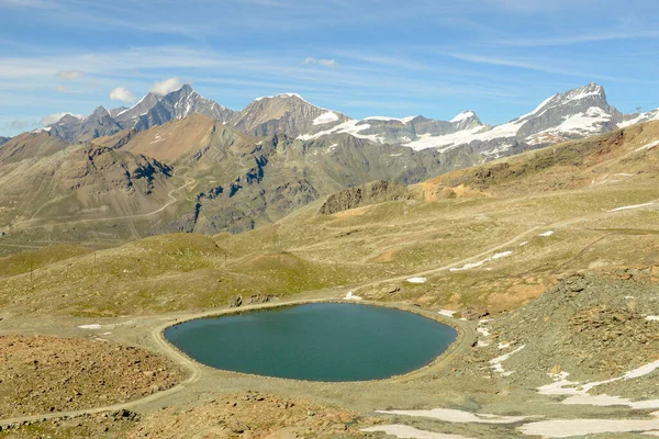 Lago Cerca Del Pico Gornergrat Sobre Zermatt Los Alpes Suizos — Foto de Stock