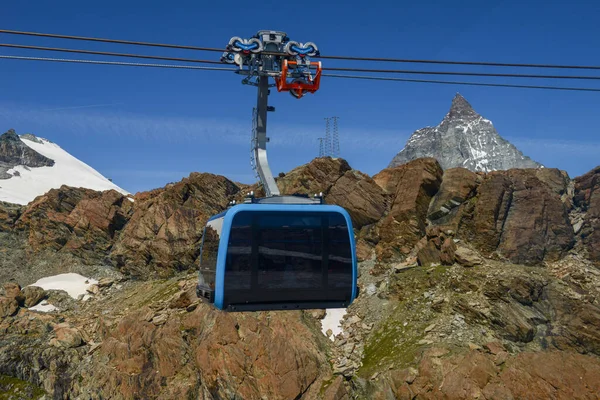 Seilbahn Auf Das Kleine Matterhorn Über Zermatt Den Schweizer Alpen — Stockfoto