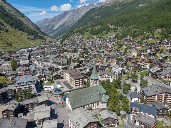 Vista Real Cidade Zermatt Sobre Alpes Suíços — Fotografia de Stock